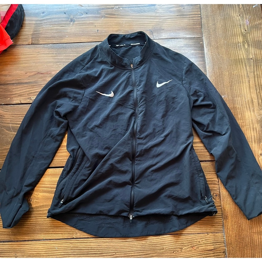 Size Medium‎